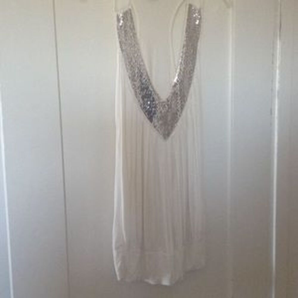 Tank top with sequin detail - Picture 4 of 8